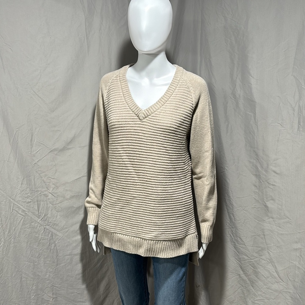 Joan Vass Studio Longer Length Sweater Women's MED Beige Knit Chunky